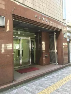 明治安田生命池袋ビルの外観