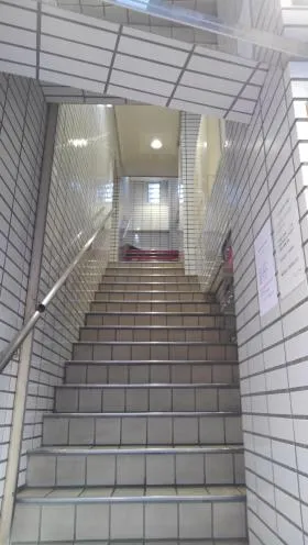 東京ビルの外観