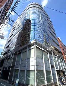 アコード新宿の外観