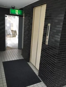 MKビルの外観