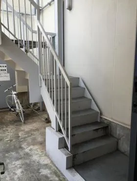 MKビルの外観