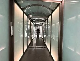 オーキッドプレイス六本木の外観