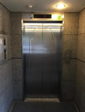 オトワKSビルの外観