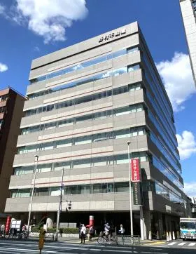 野村不動産西新宿共同ビルの外観
