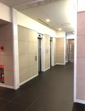 赤坂パークプラザビルの外観