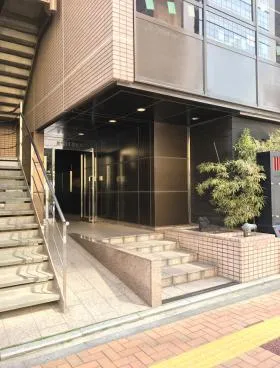 後楽1丁目ビルの外観