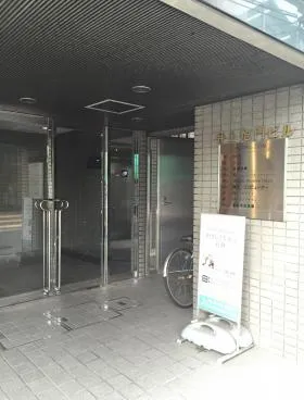 井上旭門ビルの外観