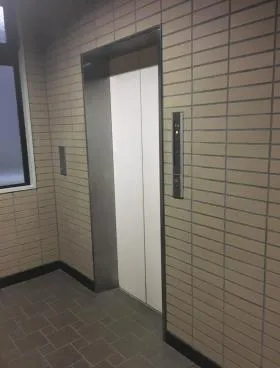 飯田橋KMビルの外観