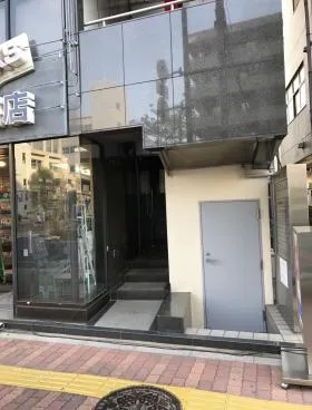 芳文堂ビルの外観