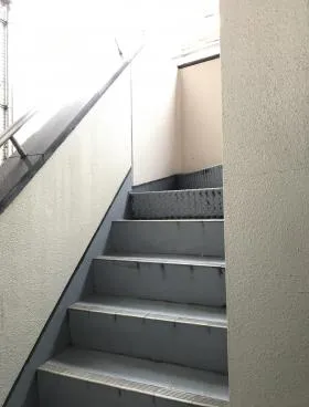 芳文堂ビルの外観