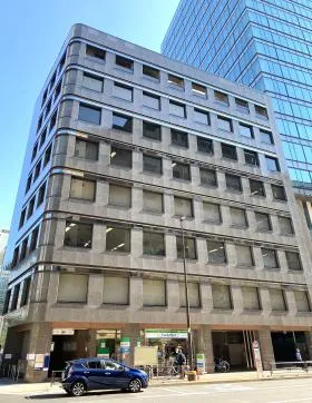 ライジングプラザ後楽園(旧:ライジング後楽園ビル)ビルの外観