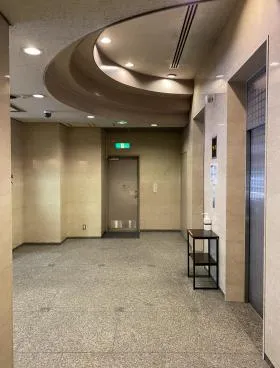 ライジングプラザ後楽園(旧:ライジング後楽園ビル)ビルの外観