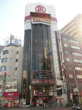 四谷三丁目中央ビルの外観