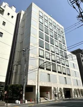 白鳥橋三笠ビルの外観