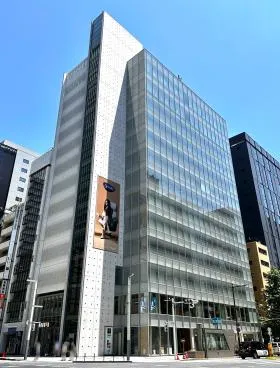京橋創生館ビルの外観