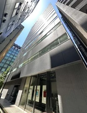 京橋創生館ビルの外観
