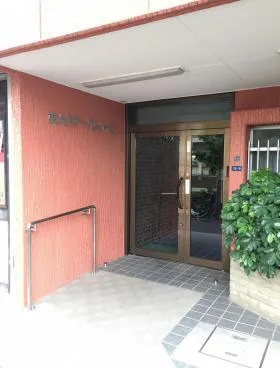 東大井アーバンハイムビルの外観
