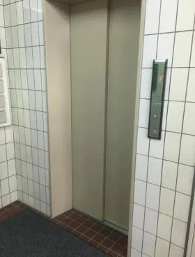 サンライズ小林ビルの外観