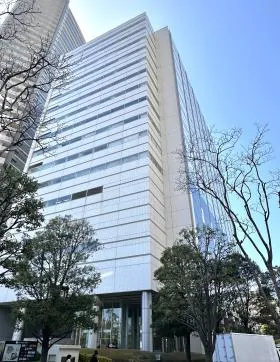 ライズアリーナビルの外観