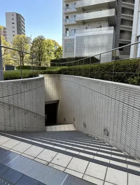 ライズアリーナビルの外観