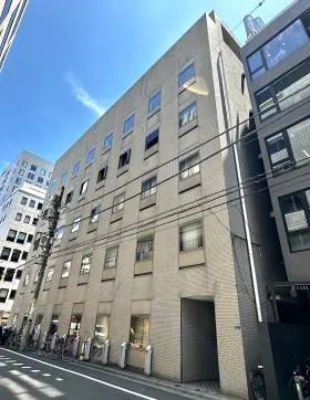 TSUKIJI GRANDE(旧:築地吉本)ビルの外観