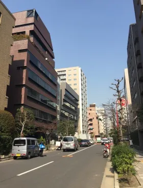 勝永六番町ビルの外観