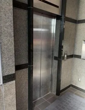 アールビルの外観
