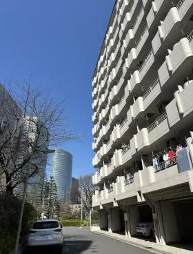 船清ビルの外観