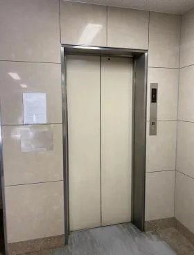 依田忠ビルの外観