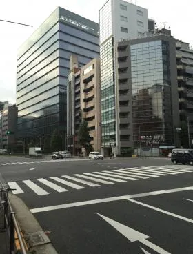 日月館麹町ビルの外観