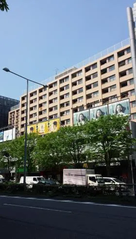 第1青山ビルの外観