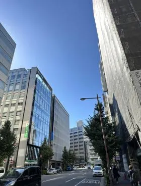 新倉ビルの外観