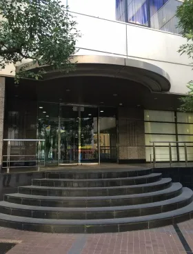 東池袋センタービルの外観