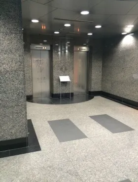 東池袋センタービルの外観
