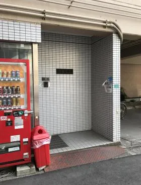 岡埜ビルの外観
