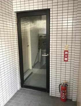岡埜ビルの外観