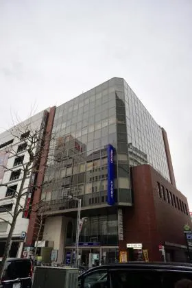 東新宿ビルの外観