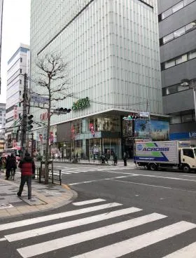 東新宿ビルの外観