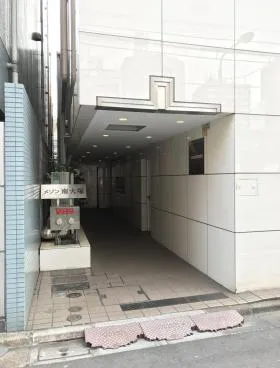 メゾン南大塚ビルの外観