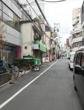 HKアークビルの外観