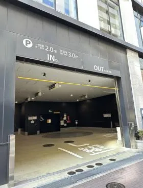 フロントプレイス日本橋ビルの外観