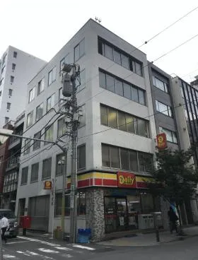 立石室町ビルの外観
