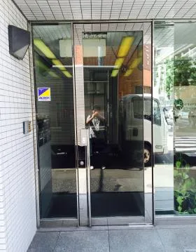 日本橋三友ビルの外観