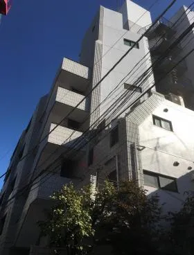 MKビルの外観