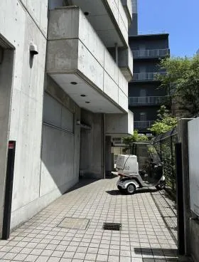 MALIビルの外観