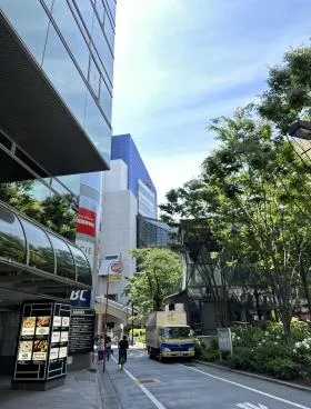 東武アネックスビルの外観