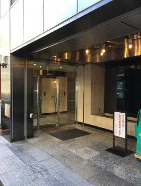 晴和ビルの外観