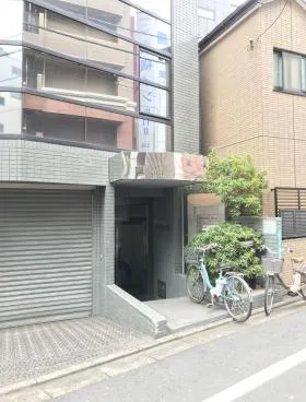 中根ビルの外観