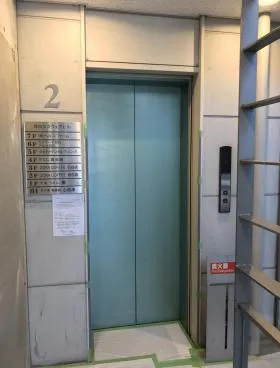 目白スクエアビルの外観