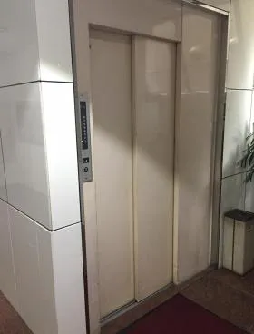 石島ビルの外観